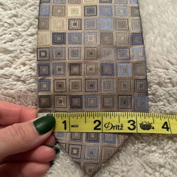 👔 EUC Men’s Brooks Brothers Tie – Grey & Blue Hues - Picture 4 of 6